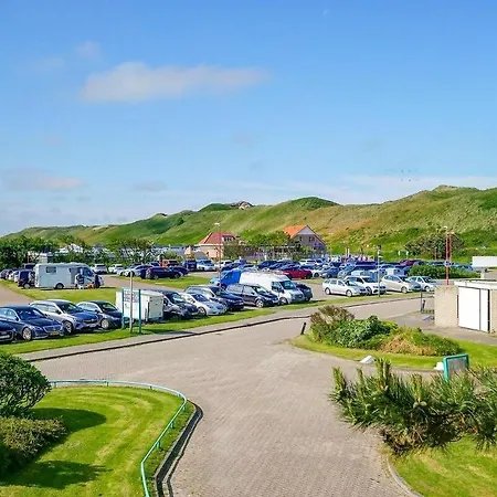 By The Sea جوليانادورب