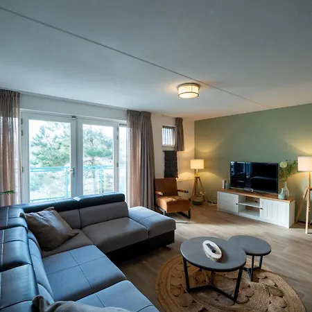 Apartment By The Sea