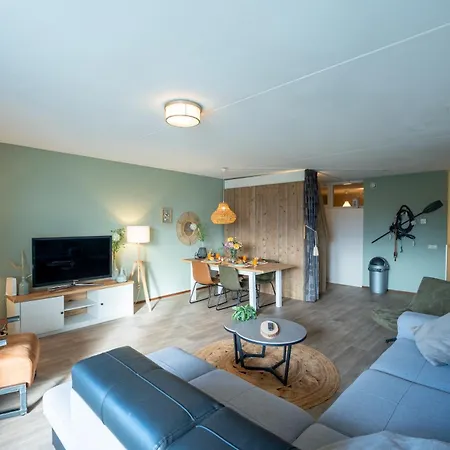 Apartment By The Sea