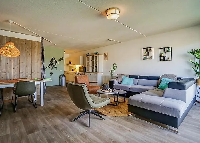 Apartment By The Sea