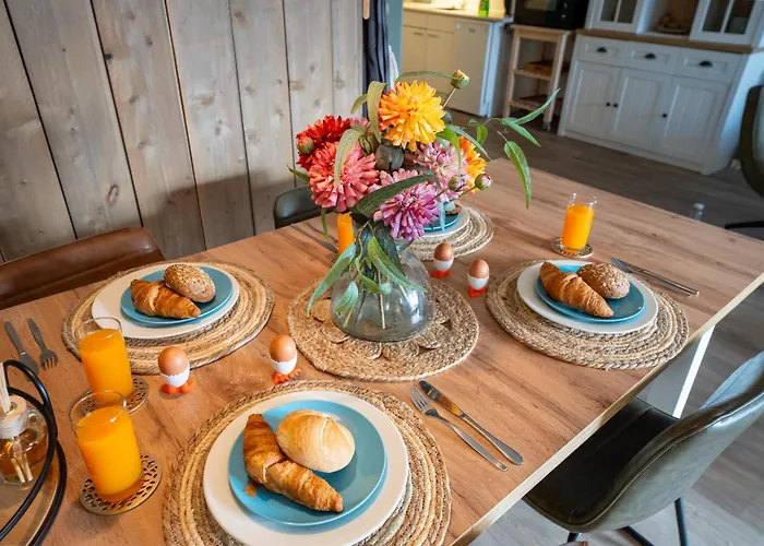 By The Sea Apartment *