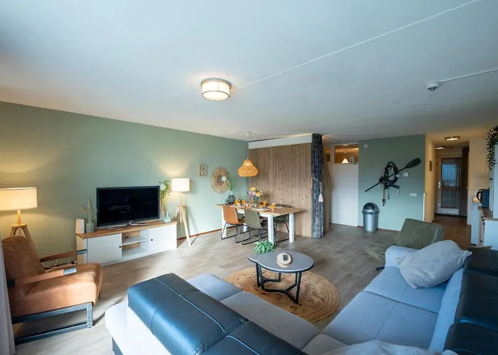 Apartment By The Sea